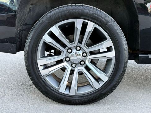 Used 2020 GMC Yukon Denali w/ Denali Ultimate Package image 12