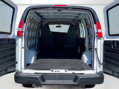 Used 2024 Chevrolet Express 2500 w/ Driver Convenience Package image 22
