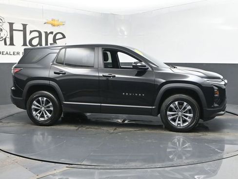 Used 2025 Chevrolet Equinox LT image 1