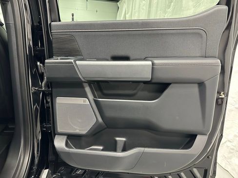 Used 2025 Ford F150 Lariat w/ Equipment Group 501A Mid image 51