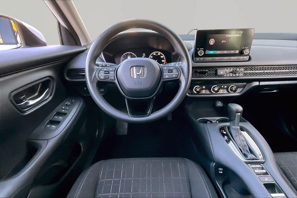 Used 2025 Honda HR-V LX image 9