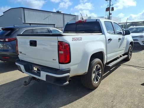 Used 2021 Chevrolet Colorado Z71 AWD/4WD image 2
