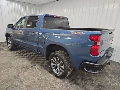 Used 2024 Chevrolet Silverado 1500 Custom Trail Boss w/ LPO, Dark Essentials Package AWD/4WD image 9