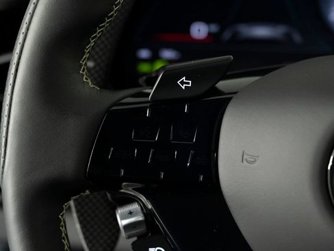 Used 2025 Ferrari Purosangue AWD/4WD image 27