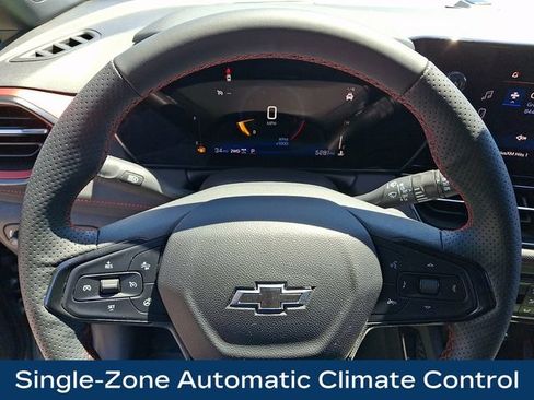 Used 2025 Chevrolet TrailBlazer RS w/ Convenience Package AWD/4WD image 4