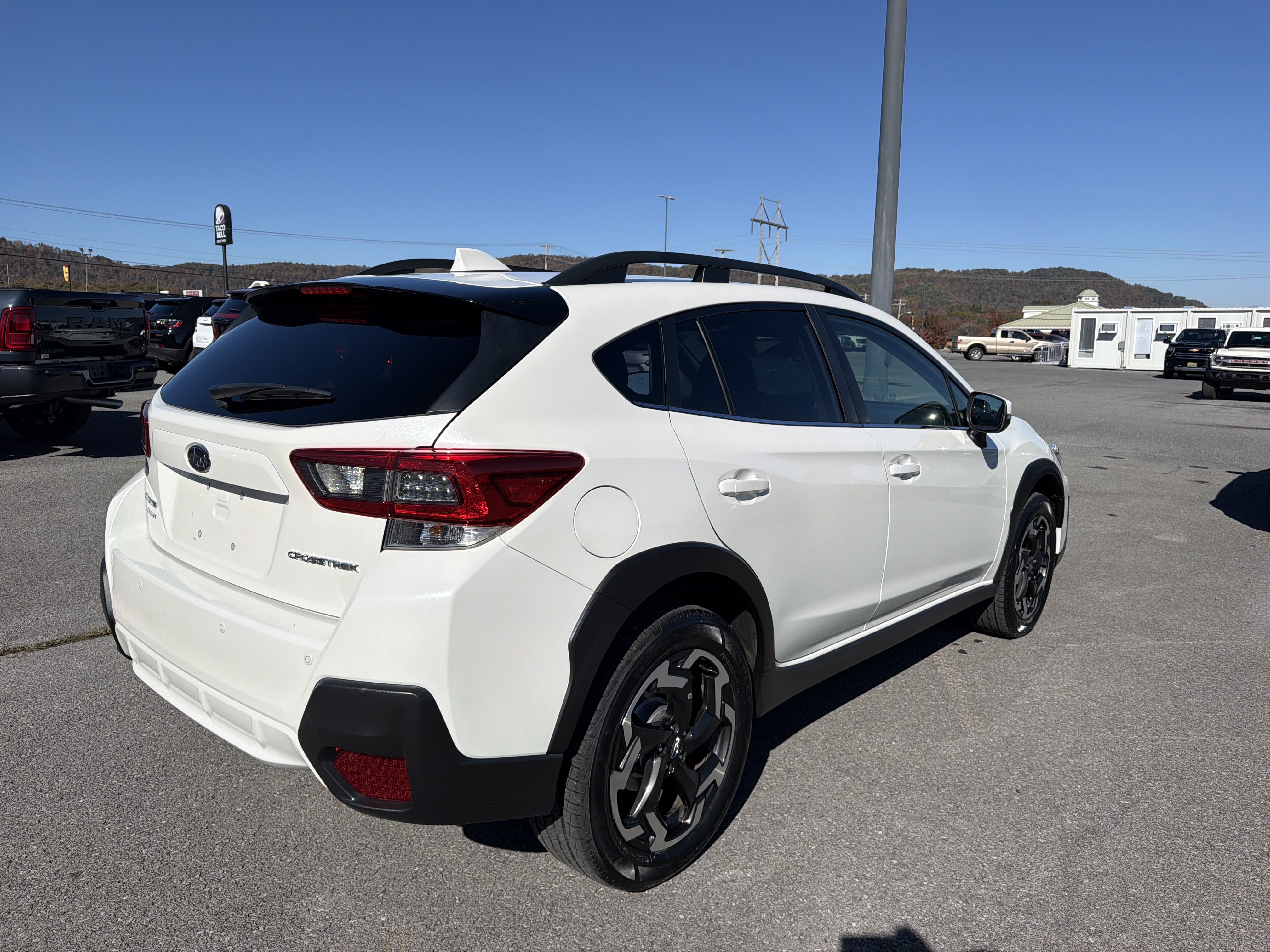 Used 2023 Subaru Crosstrek 2.5i Limited AWD/4WD image 4