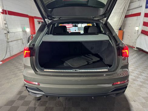 Used 2023 Audi Q3 2.0T Premium image 12
