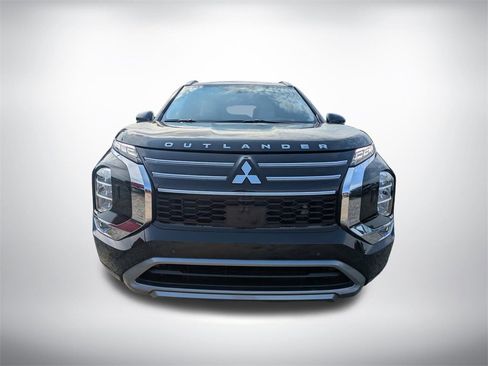 New 2025 Mitsubishi Outlander SEL image 8