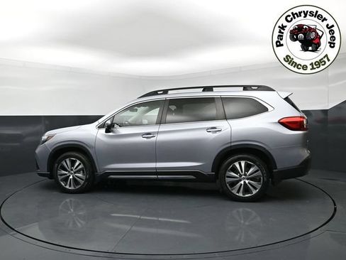Used 2022 Subaru Ascent Limited w/ Technology Package AWD/4WD image 3