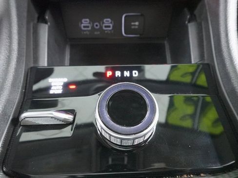 Used 2023 Jeep Grand Cherokee L Limited w/ Luxury Tech Group II image 20