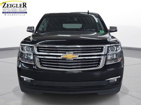 Used 2017 Chevrolet Suburban Premier AWD/4WD image 2