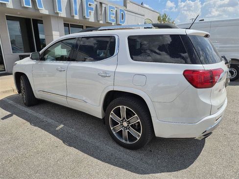 Used 2018 GMC Acadia Denali w/ Technology Package AWD/4WD image 3