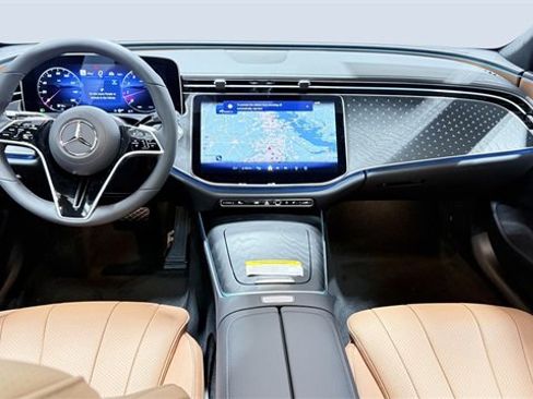 New 2026 Mercedes-Benz E 350 4MATIC Sedan image 6