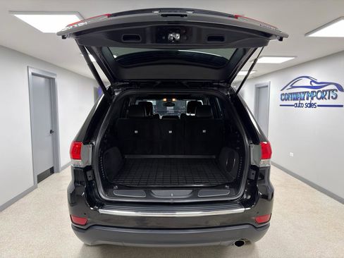 Used 2018 Jeep Grand Cherokee Limited w/ Luxury Group II image 37