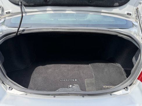 Used 2011 Dodge Avenger Lux FWD image 14