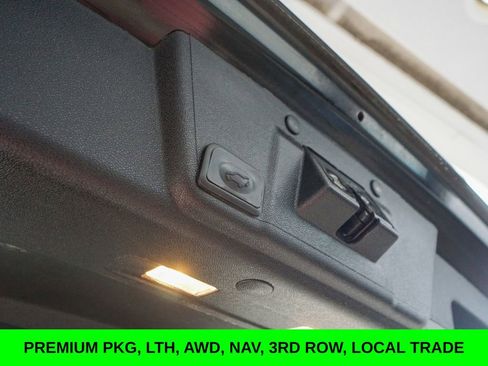 Used 2016 Buick Enclave Premium w/ Experience Buick Package image 10