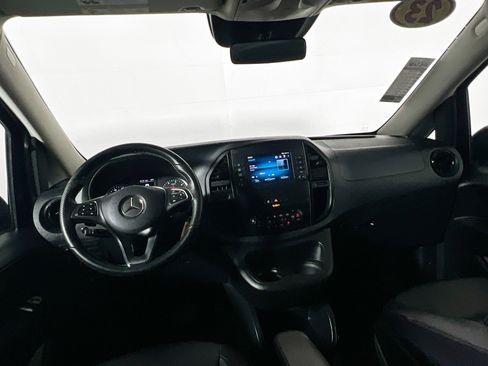 Used 2023 Mercedes-Benz Metris Passenger image 27