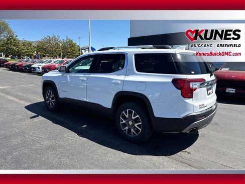 Used 2023 GMC Acadia SLT AWD/4WD image 12