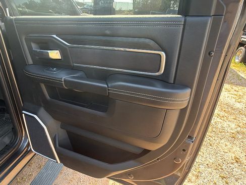 Used 2024 RAM 2500 Laramie w/ Night Edition AWD/4WD image 21