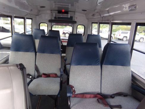 Used 2012 Chevrolet Express 3500 w/ School Bus Package RWD image 31