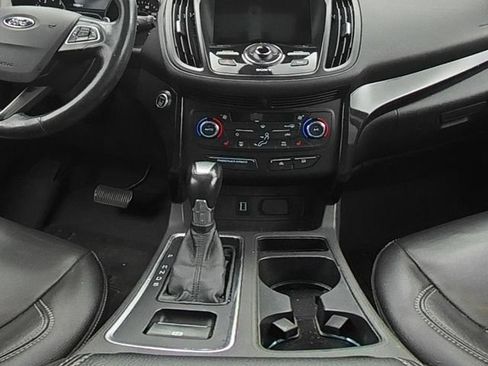 Used 2017 Ford Escape Titanium AWD/4WD image 21