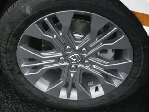 New 2026 Honda Odyssey Touring image 13