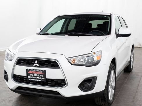 Used 2015 Mitsubishi Outlander Sport ES AWD/4WD image 3