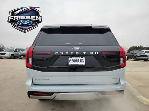 Used 2025 Ford Expedition Max Platinum image 6