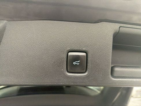 Used 2024 Ford Escape ST-Line image 18