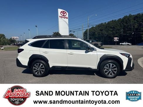 Used 2024 Subaru Outback Premium image 2