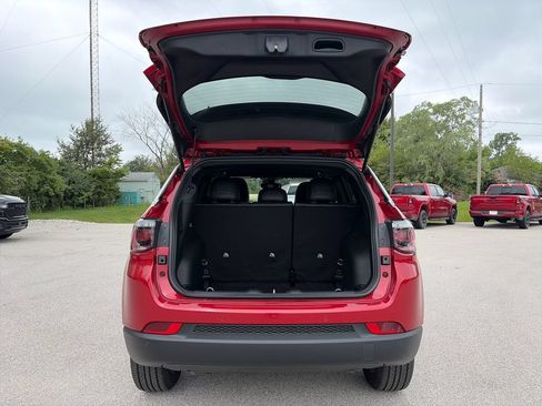 New 2026 Jeep Compass Limited AWD/4WD image 8
