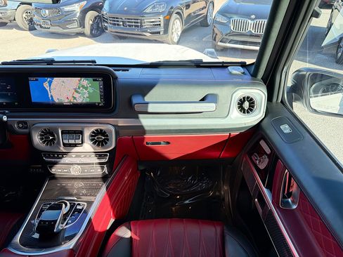 Used 2022 Mercedes-Benz G 63 AMG 4MATIC image 19