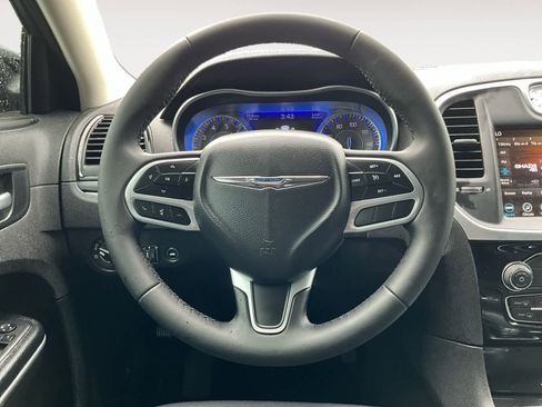 Used 2023 Chrysler 300 Touring w/ Sport Appearance Package RWD image 13