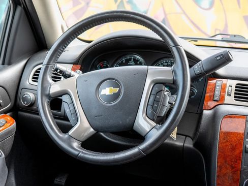 Used 2013 Chevrolet Tahoe LT w/ Texas Edition RWD image 13