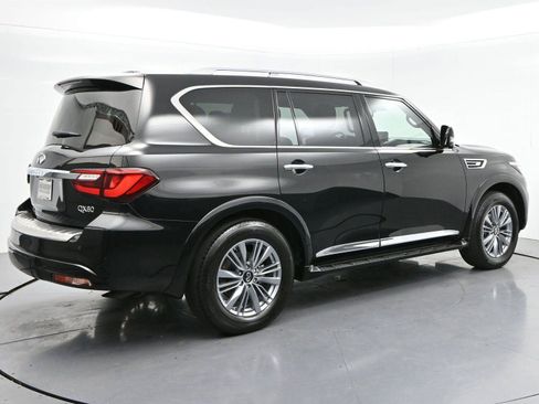 Used 2022 INFINITI QX80 Luxe w/ All-Season Package AWD/4WD image 7