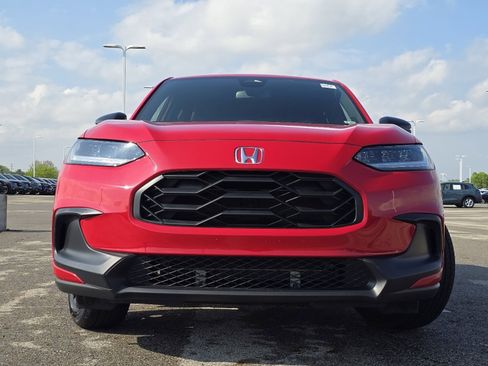 Used 2025 Honda HR-V Sport image 12