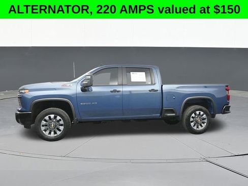 Used 2024 Chevrolet Silverado 2500 Custom w/ Custom Value Package AWD/4WD image 9