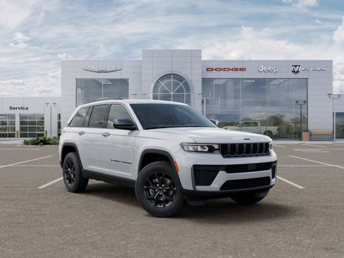 New 2026 Jeep Grand Cherokee Altitude image 31