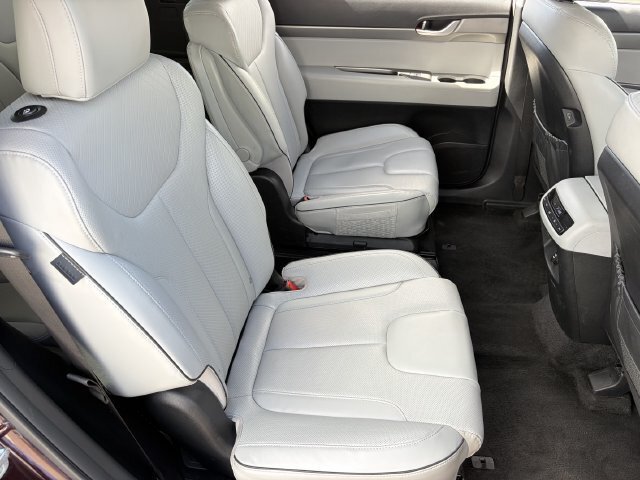 Used 2024 Hyundai Palisade SEL FWD image 14