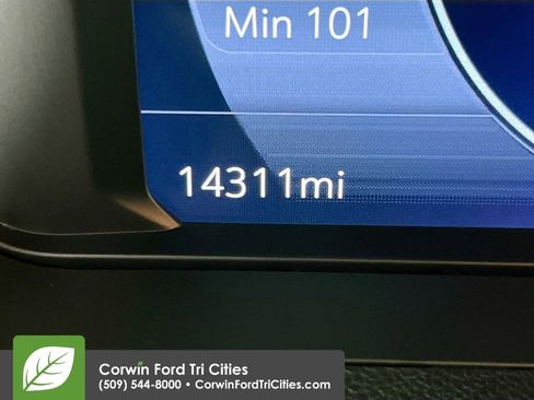 Used 2023 Chevrolet Bolt EUV Premier w/ Redline Edition image 2