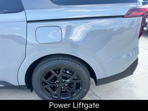 New 2026 Kia Carnival SX Prestige FWD image 9