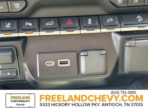 Used 2021 Chevrolet Silverado 2500 LTZ w/ LTZ Plus Package image 35