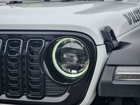 Used 2025 Jeep Wrangler Unlimited Sport AWD/4WD image 10