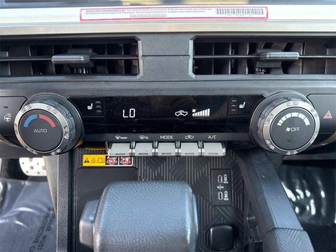 Used 2024 Toyota Tacoma TRD Sport image 21