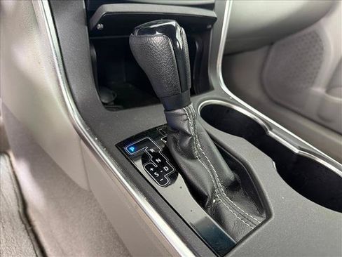 Used 2017 Toyota Camry LE FWD image 30