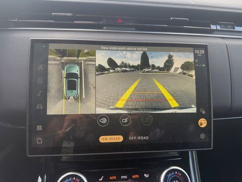 Used 2023 Land Rover Range Rover Sport SE Dynamic image 16