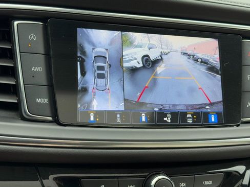 Used 2023 Buick Enclave Avenir w/ Avenir Technology Package image 22