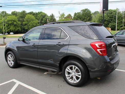 Used 2017 Chevrolet Equinox LT FWD image 9