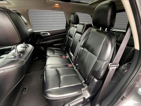 Used 2018 Nissan Pathfinder SL w/ SL Premium Package AWD/4WD image 21