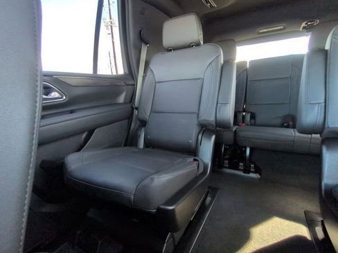 Certified 2024 Chevrolet Tahoe Z71 w/ Luxury Package image 4